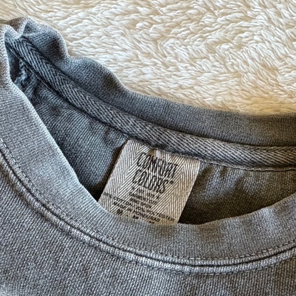 Fleo Charcoal Gray Crewneck Sweatshirt - Picture 2 of 3